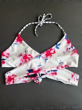 Floral Wrap Bikini Top in White and Pink